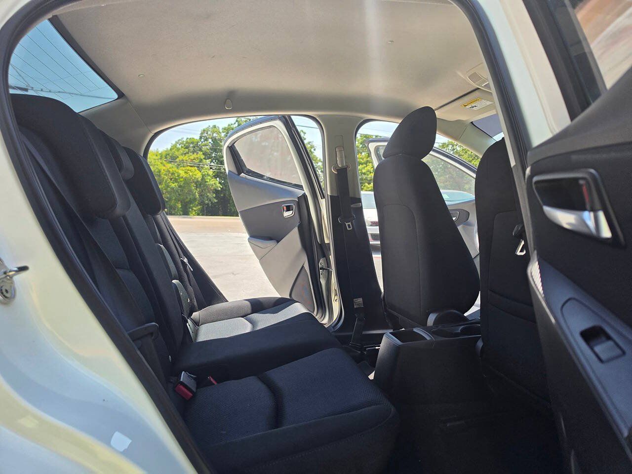 Used 2016 Scion iA FWD image 28
