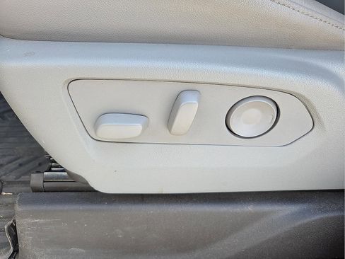 Used 2025 Chevrolet Silverado 1500 LTZ image 15