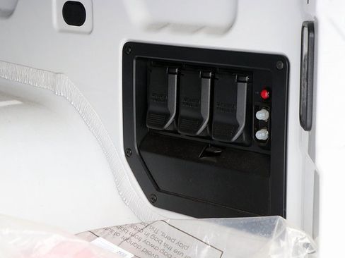 Used 2024 Chevrolet Silverado EV W/T image 9