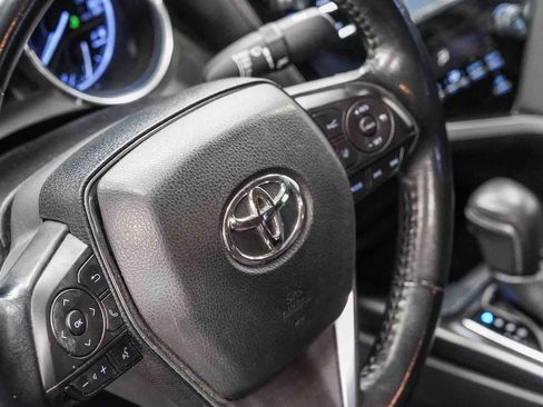Used 2019 Toyota Camry SE w/ Protection Package (Q2) FWD image 20