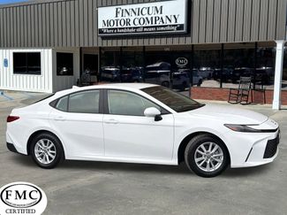 Used 2026 Toyota Camry LE video 1