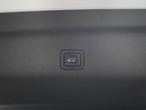 Used 2021 GMC Yukon AT4 w/ AT4 Premium Plus Package AWD/4WD image 13