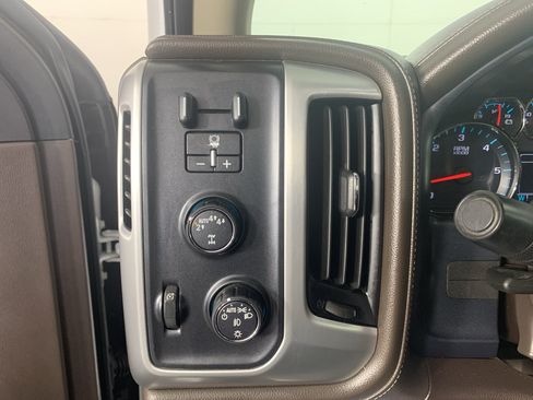 Used 2018 GMC Sierra 1500 SLT AWD/4WD image 15