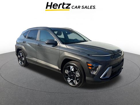 Used 2025 Hyundai Kona SEL image 1