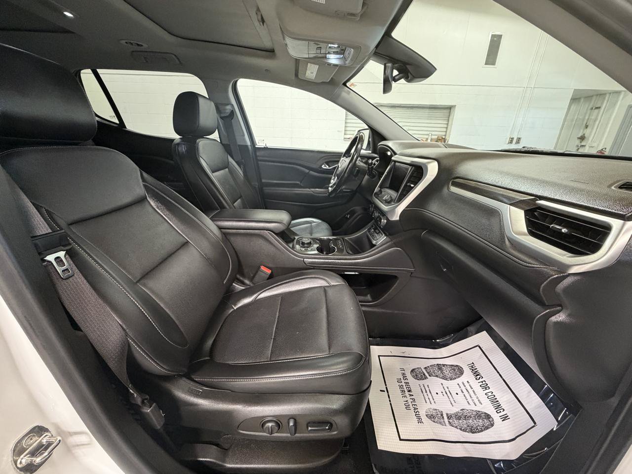 Used 2022 GMC Acadia SLT w/ Technology Package FWD image 24