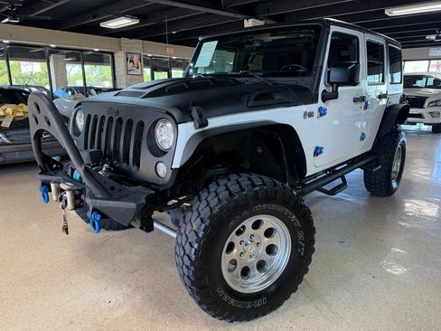Used 2016 Jeep Wrangler Unlimited Sport w/ Quick Order Package 24S AWD/4WD image 3