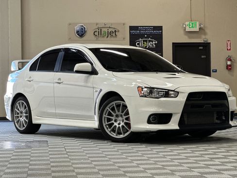 Used 2010 Mitsubishi Lancer Evolution GSR image 2