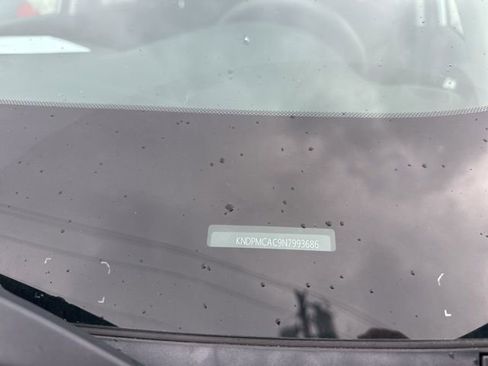 Used 2022 Kia Sportage LX image 15