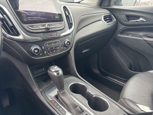 Used 2020 Chevrolet Equinox Premier image 18