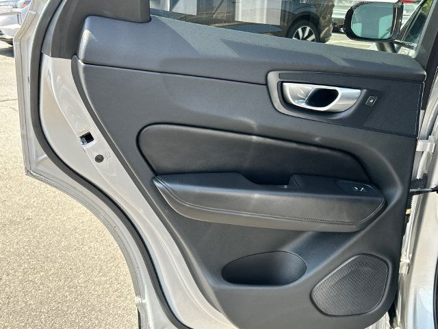 Certified 2023 Volvo XC60 B5 Plus w/ Climate Package AWD/4WD image 22