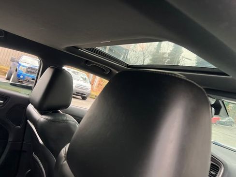 Used 2017 Dodge Charger SXT w/ Premium Group image 35