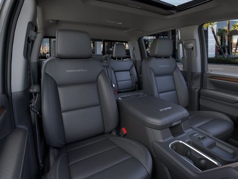 New 2026 GMC Sierra 2500 Denali w/ Technology Package AWD/4WD image 17