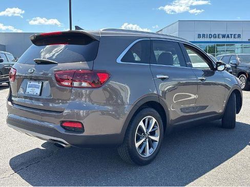 Used 2019 Kia Sorento EX AWD/4WD image 19