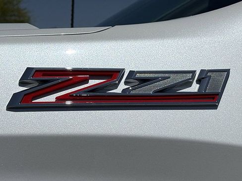 Used 2021 Chevrolet Silverado 1500 LT Trail Boss w/ Convenience Package II AWD/4WD image 29