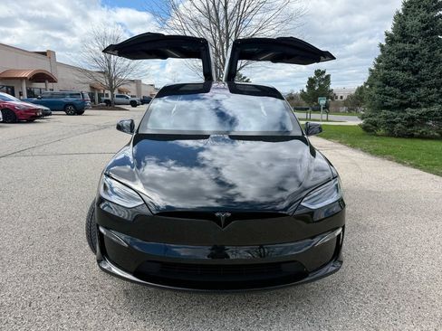 Used 2023 Tesla Model X Plaid AWD/4WD image 3