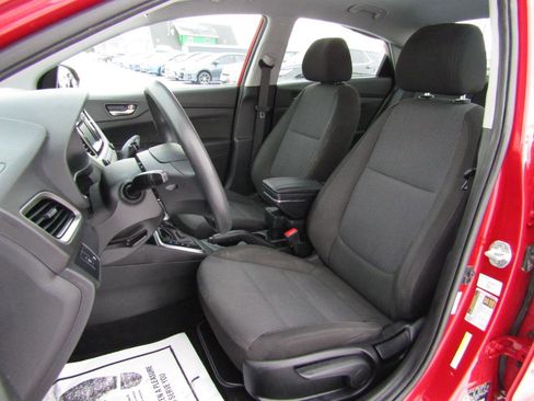 Used 2022 Hyundai Accent SE image 17