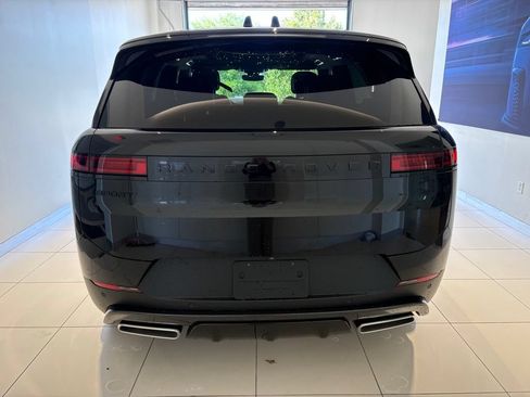 New 2027 Land Rover Range Rover Sport SE AWD/4WD image 3