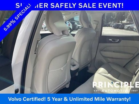 Certified 2024 Volvo XC60 B5 Core w/ Protection Package Premier AWD/4WD image 24