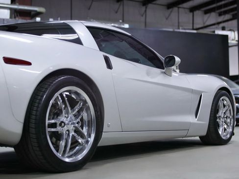 Used 2006 Chevrolet Corvette Coupe 2D image 13