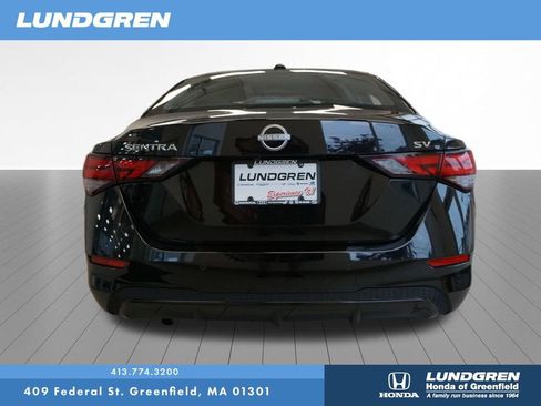 Used 2024 Nissan Sentra SV FWD image 8