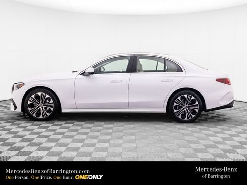 New 2026 Mercedes-Benz E 350 4MATIC Sedan image 2