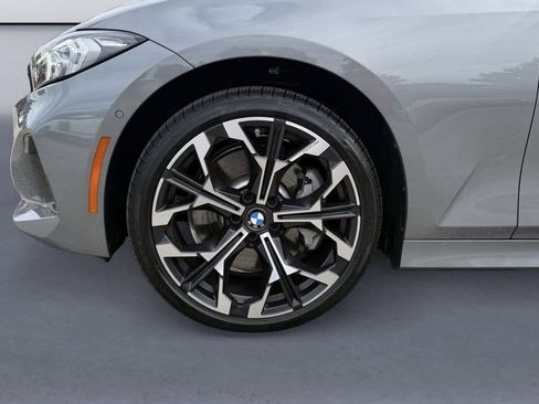 Used 2025 BMW 330i Sedan image 17