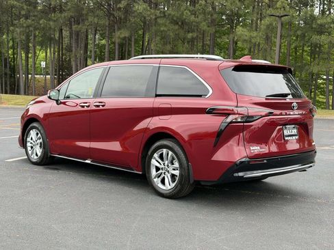 New 2026 Toyota Sienna Limited AWD/4WD image 21