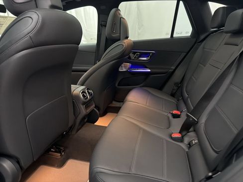 Used 2026 Mercedes-Benz GLC 300 image 19