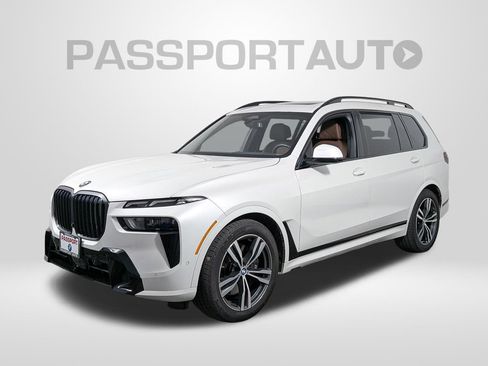 Used 2026 BMW X7 xDrive40i w/ M Sport Package AWD/4WD image 1