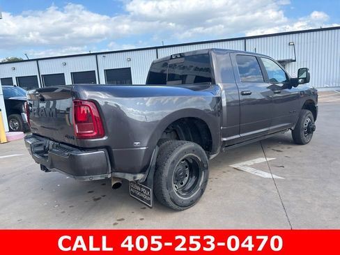 Used 2025 RAM 3500 Laramie AWD/4WD image 5