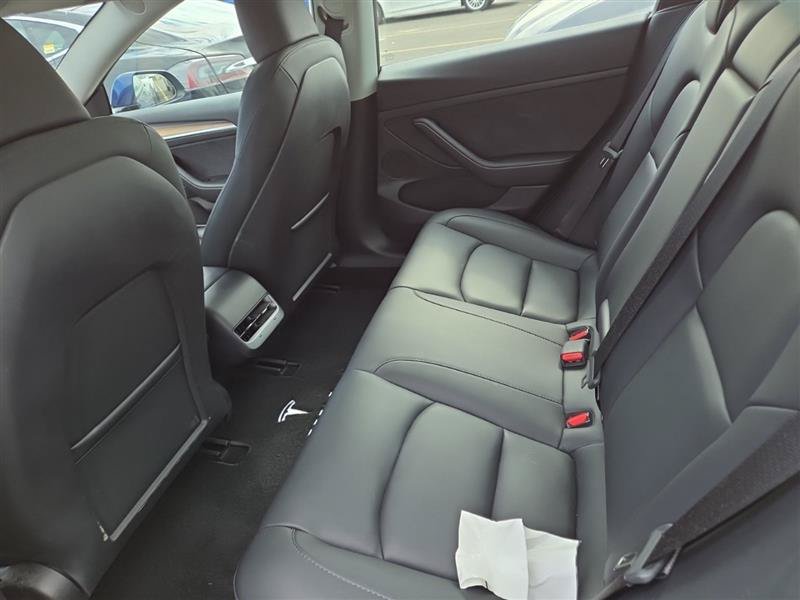 Used 2023 Tesla Model 3 Standard Range RWD image 4