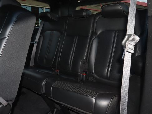 Used 2022 Jeep Wagoneer Series I w/ Rear Seat Video Group 1 AWD/4WD image 8