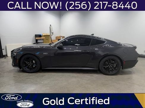 Used 2024 Ford Mustang GT RWD image 3