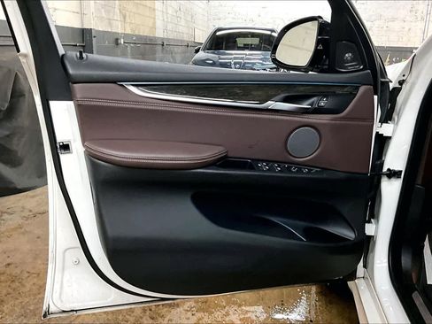 Used 2018 BMW X5 xDrive35i image 25