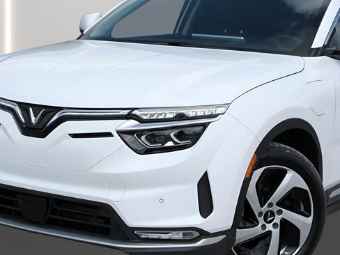 New 2025 VinFast VF 8 Eco AWD/4WD image 30
