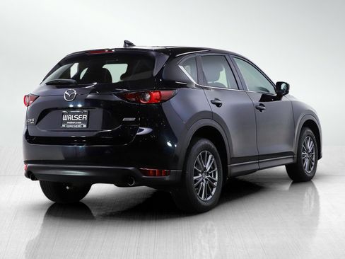 Used 2017 MAZDA CX-5 Touring w/ Preferred Equipment Package image 5