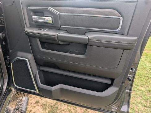 New 2026 RAM 3500 Laramie w/ Night Edition AWD/4WD image 32