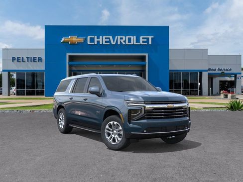 New 2026 Chevrolet Suburban LT w/ Comfort Package AWD/4WD image 1