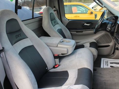 Used 2004 Ford F150 Lightning image 32