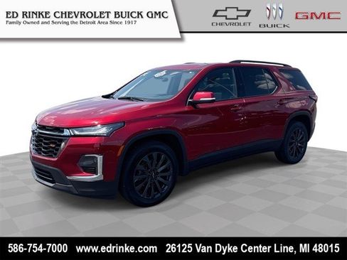 Certified 2024 Chevrolet Traverse RS w/ LPO, Floor Liner Package AWD/4WD image 1