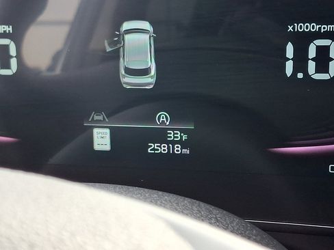 Certified 2024 Kia Sportage EX image 21