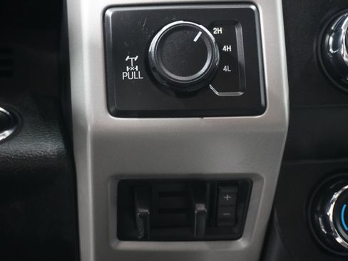 Used 2019 Ford F250 Lariat w/ Lariat Ultimate Package image 25