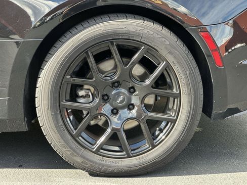 Used 2019 Chevrolet Camaro LT image 8