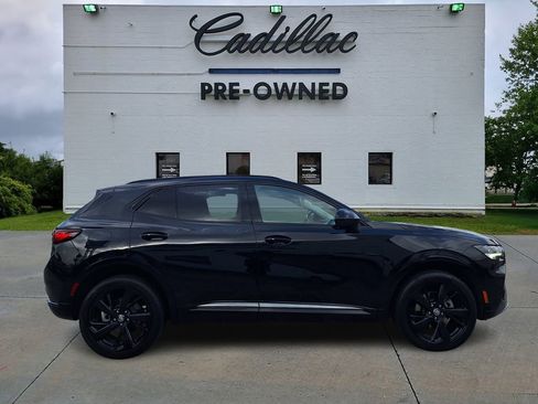 Used 2023 Buick Envision Essence w/ Sport Touring Package image 2