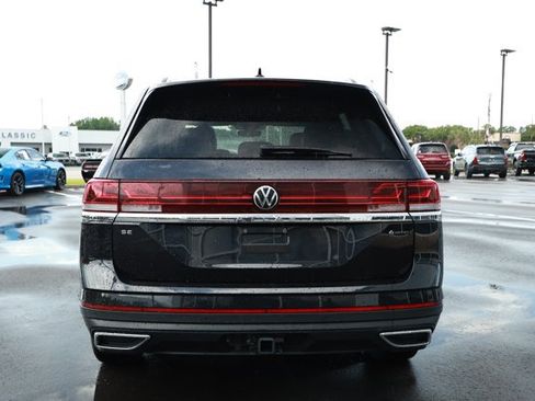 Used 2024 Volkswagen Atlas SE AWD/4WD image 7