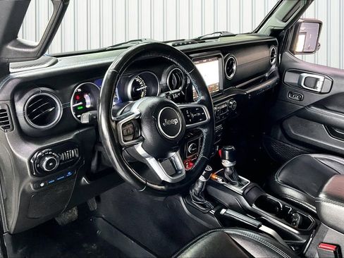 Used 2021 Jeep Wrangler Unlimited Rubicon 4xe w/ Dual Top Group AWD/4WD image 16