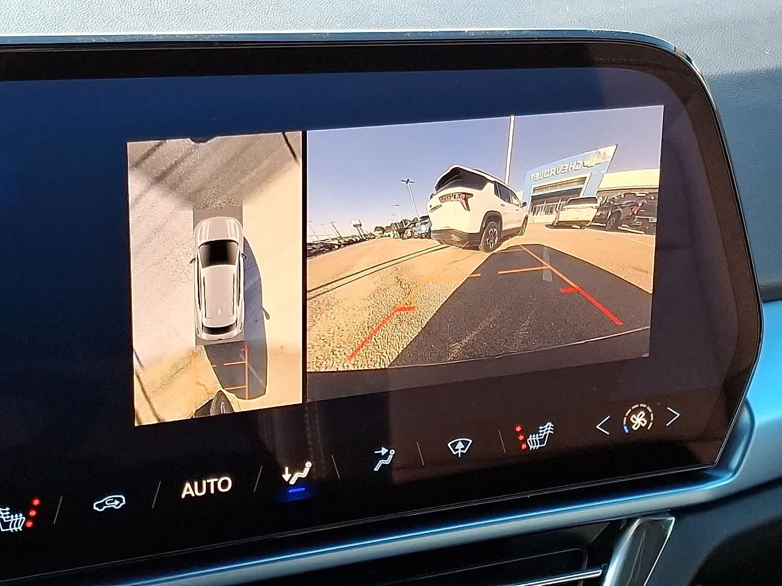 New 2025 Chevrolet Equinox EV LT FWD image 12
