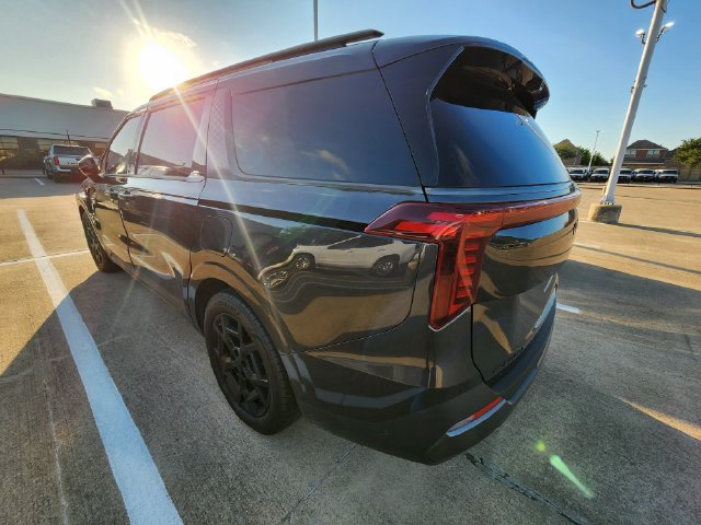 Used 2025 Kia Carnival SX Prestige FWD image 6