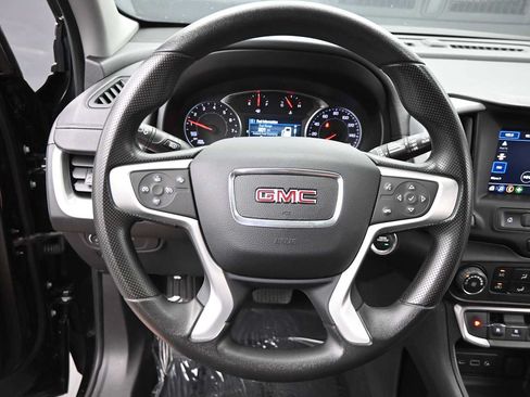 Used 2024 GMC Terrain SLE AWD/4WD image 17