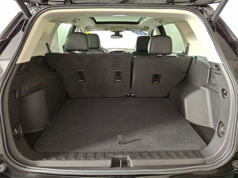 Used 2022 GMC Terrain Denali image 29